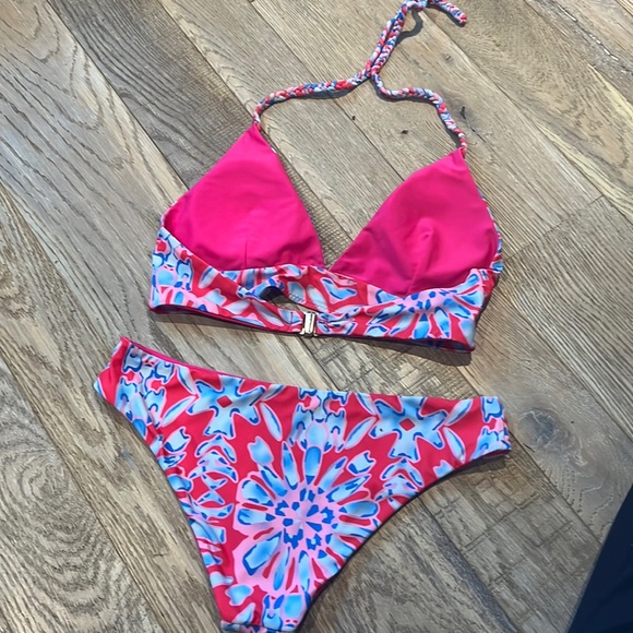 Pink bikini - Picture 5 of 7